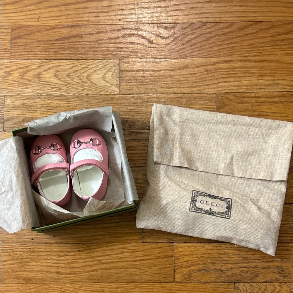 Gucci toddler shoe